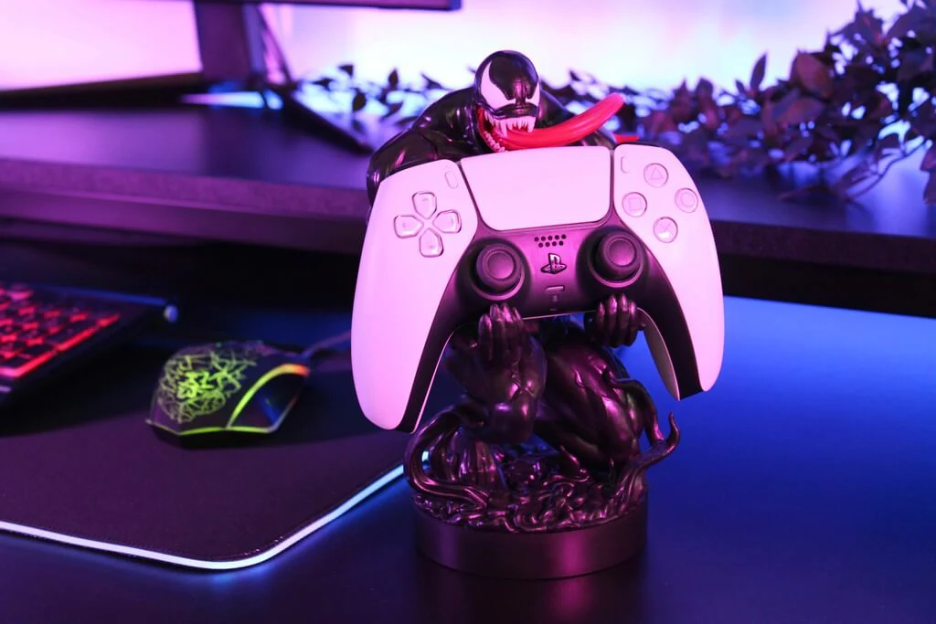 The Ultimate Guide to Exquisite Gaming Pennywise Cable Guy Controller Holder Stand
Advantages of Using Exquisite Gaming Pennywise Cable Guy Controller Holder Stand: